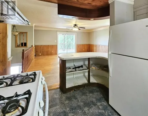 446 Biernacki Mountain Road Madawaska Valley ON K0J 1B0