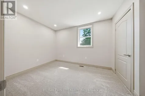 14 Bond Street West Brantford ON N3R 4G5