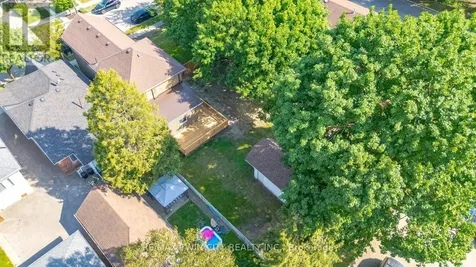 14 Bond Street West Brantford ON N3R 4G5
