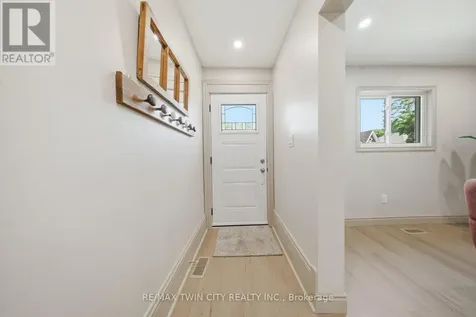 14 Bond Street West Brantford ON N3R 4G5