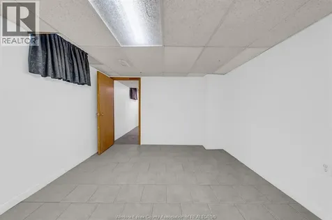 32 Alderton Street Leamington ON N8H 4N8