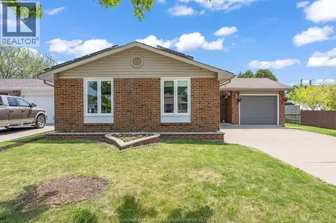 32 Alderton Street Leamington ON N8H 4N8