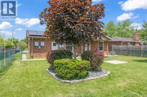 32 Alderton Street Leamington ON N8H 4N8