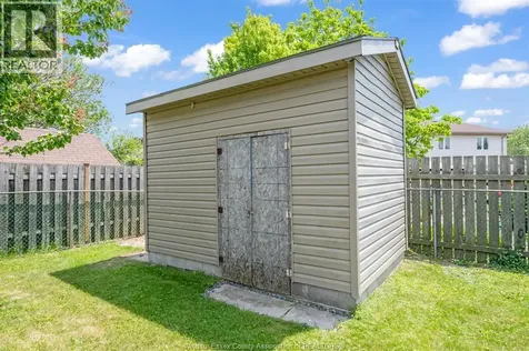 32 Alderton Street Leamington ON N8H 4N8