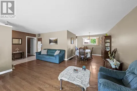 49 Higwood Drive Ottawa ON K2E 5K9