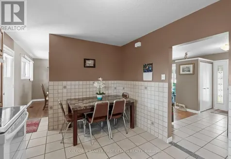 49 Higwood Drive Ottawa ON K2E 5K9