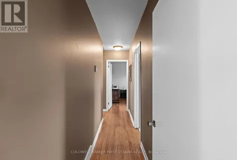 49 Higwood Drive Ottawa ON K2E 5K9