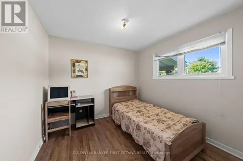 49 Higwood Drive Ottawa ON K2E 5K9