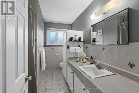 49 Higwood Drive Ottawa ON K2E 5K9