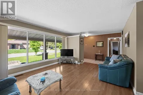 49 Higwood Drive Ottawa ON K2E 5K9