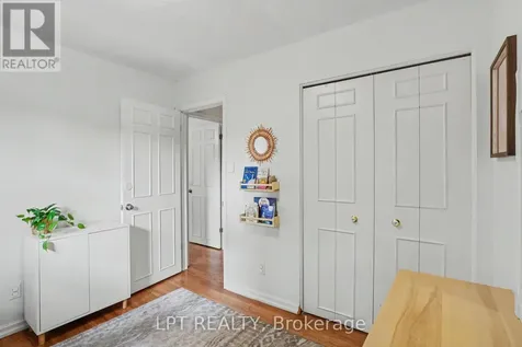 39 Hadley Circle Ottawa ON K2H 6P1