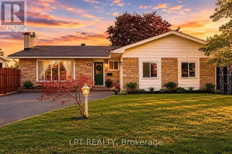 39 Hadley Circle Ottawa ON K2H 6P1