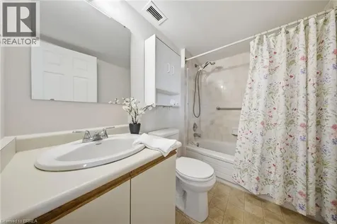 9 Bonheur Court Brantford ON N3P 1Z5
