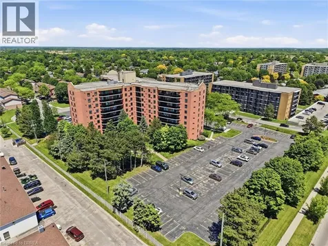 9 Bonheur Court Brantford ON N3P 1Z5