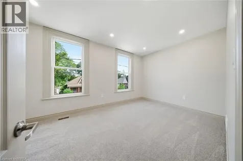 14 Bond Street Brantford ON N3R 4G5