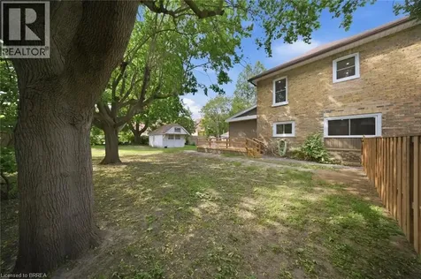 14 Bond Street Brantford ON N3R 4G5