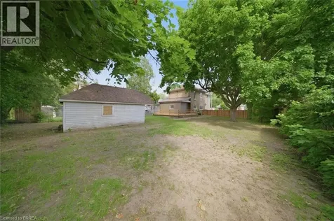 14 Bond Street Brantford ON N3R 4G5