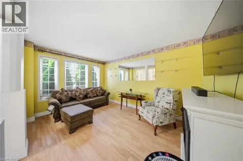 20 Melran Drive Cambridge ON N3C 4C1