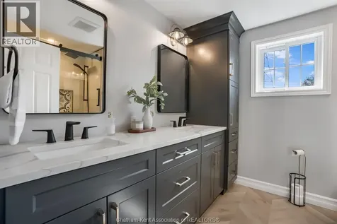 68 Goldpark Road Chatham ON N7L 4Y1