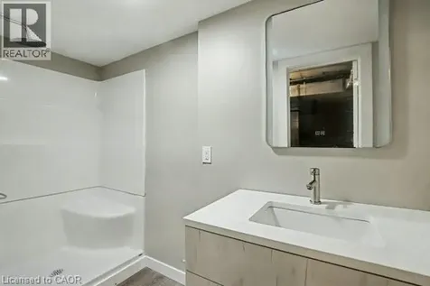 172 Kehl Street Kitchener ON N2M 3V2