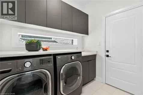 296 Raspberry Place Waterloo ON N2V 0H3