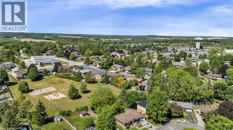 561 17th Avenue Hanover ON N4N 3S3