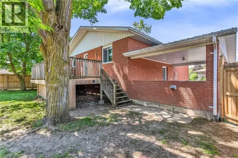 561 17th Avenue Hanover ON N4N 3S3