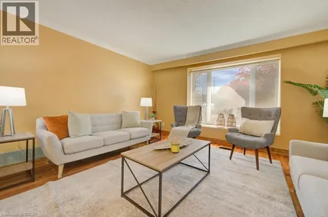 16 Sugar Maple Place Kitchener ON N2N 1Y3