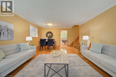 16 Sugar Maple Place Kitchener ON N2N 1Y3