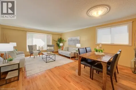 16 Sugar Maple Place Kitchener ON N2N 1Y3