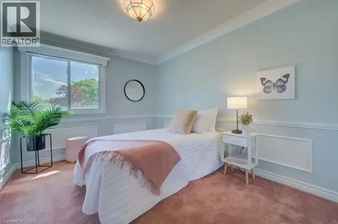16 Sugar Maple Place Kitchener ON N2N 1Y3