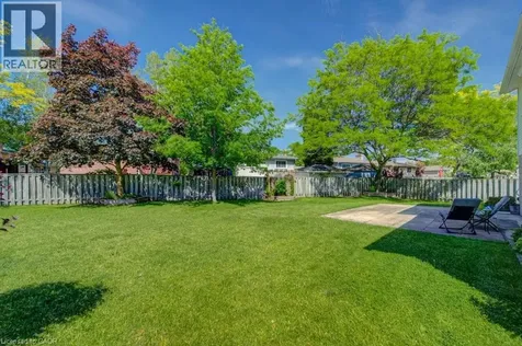 16 Sugar Maple Place Kitchener ON N2N 1Y3