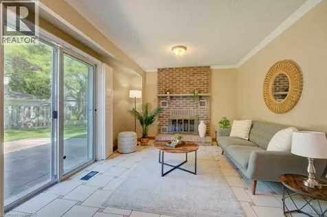 16 Sugar Maple Place Kitchener ON N2N 1Y3