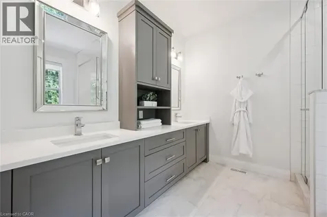 118 Eaglecrest Street Kitchener ON N2K 0C4