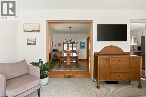 66 Edgemont Street South Hamilton ON L8K 2H5