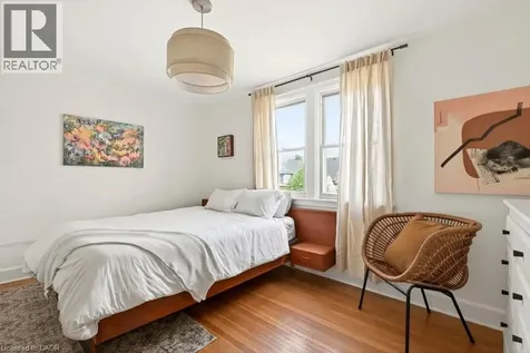 66 Edgemont Street South Hamilton ON L8K 2H5