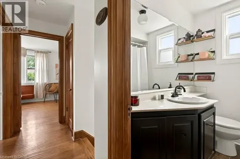 66 Edgemont Street South Hamilton ON L8K 2H5