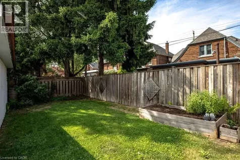 66 Edgemont Street South Hamilton ON L8K 2H5