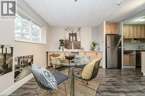 75 Hazelglen Drive Kitchener ON N2M 2E2