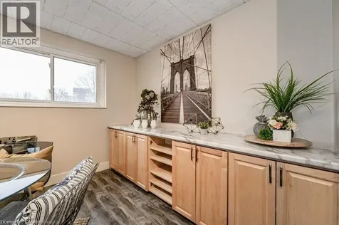 75 Hazelglen Drive Kitchener ON N2M 2E2