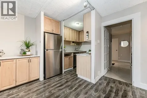 75 Hazelglen Drive Kitchener ON N2M 2E2