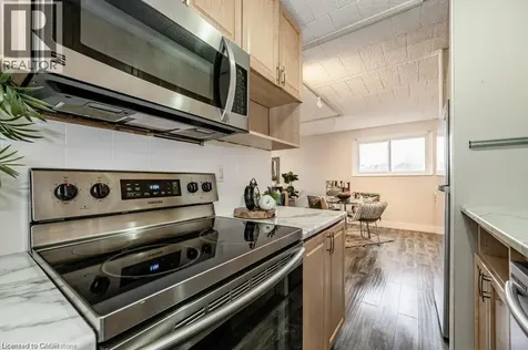 75 Hazelglen Drive Kitchener ON N2M 2E2