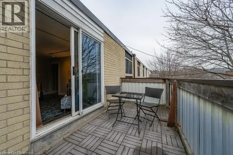 75 Hazelglen Drive Kitchener ON N2M 2E2