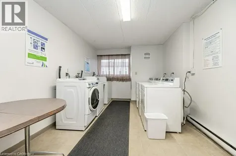 75 Hazelglen Drive Kitchener ON N2M 2E2