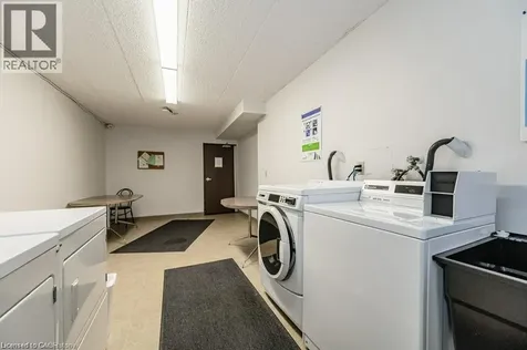 75 Hazelglen Drive Kitchener ON N2M 2E2