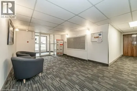 75 Hazelglen Drive Kitchener ON N2M 2E2
