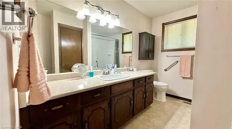 63 Lee Avenue Simcoe ON N3Y 5B7