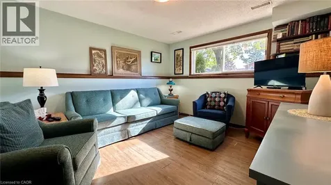 63 Lee Avenue Simcoe ON N3Y 5B7