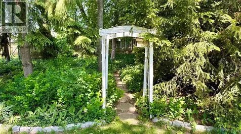 63 Lee Avenue Simcoe ON N3Y 5B7