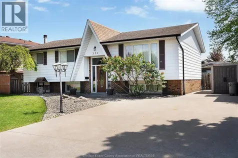 254 Terra Lou Drive Belle River ON N8L 0L7